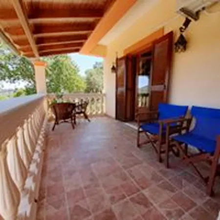 Prázdninový dům 2 Bedrooms House With Enclosed Garden And Wifi At Agios Mattheos 5 Km Away From The Beach *